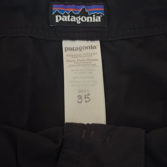 Patagonia Men’s Black Performance Shorts | Size 35 | Drawstring & Zip Pocket - Picture 4 of 4